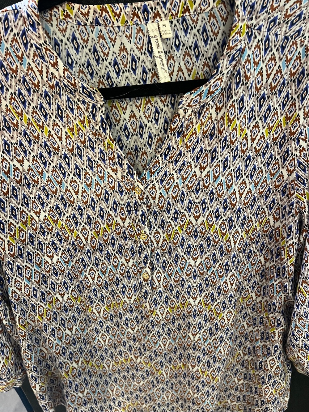 Grande &Greenie Lightweight Patterned V-Neck Blue & Brown fabric  size medium